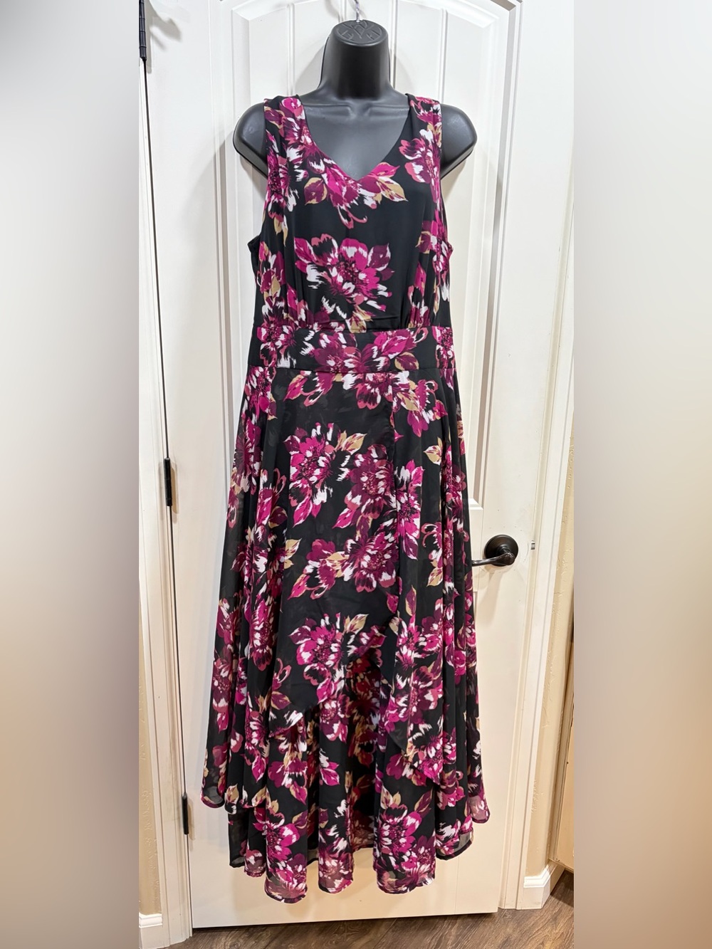 Flyaway Maxi Dress - Berry Bold Floral
by Jessica London